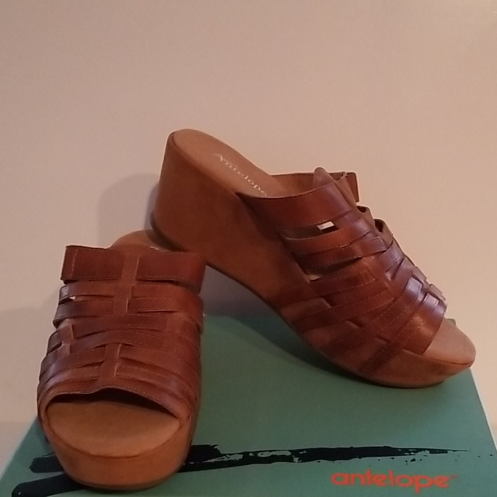 Antelope Woven Leather Wedge Sandals Size 9
